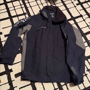 Simms Challenger black jacket XL hood zip collar